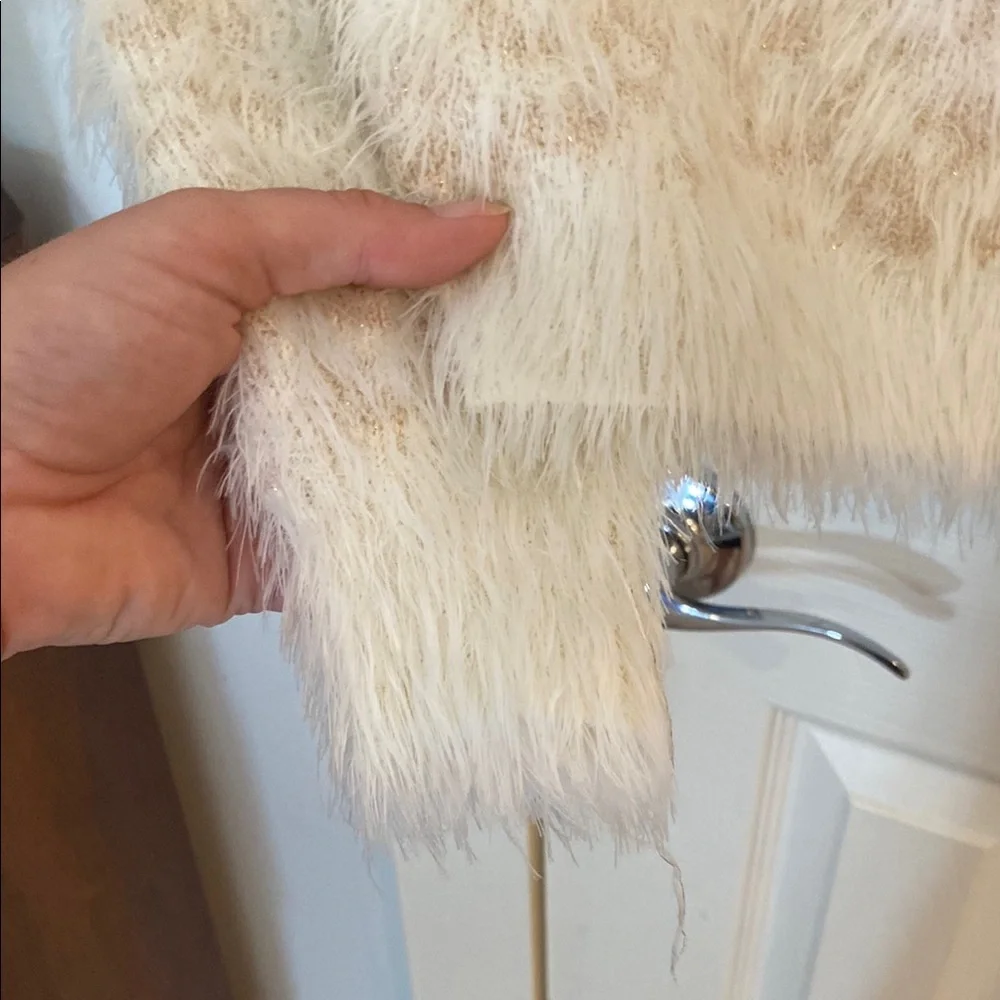 Jessica Simpson Ivory Leopard Print Sweater - Picture 5 of 6